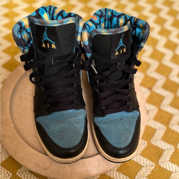 Nike Air Jordan Retro - Picture 2 of 2